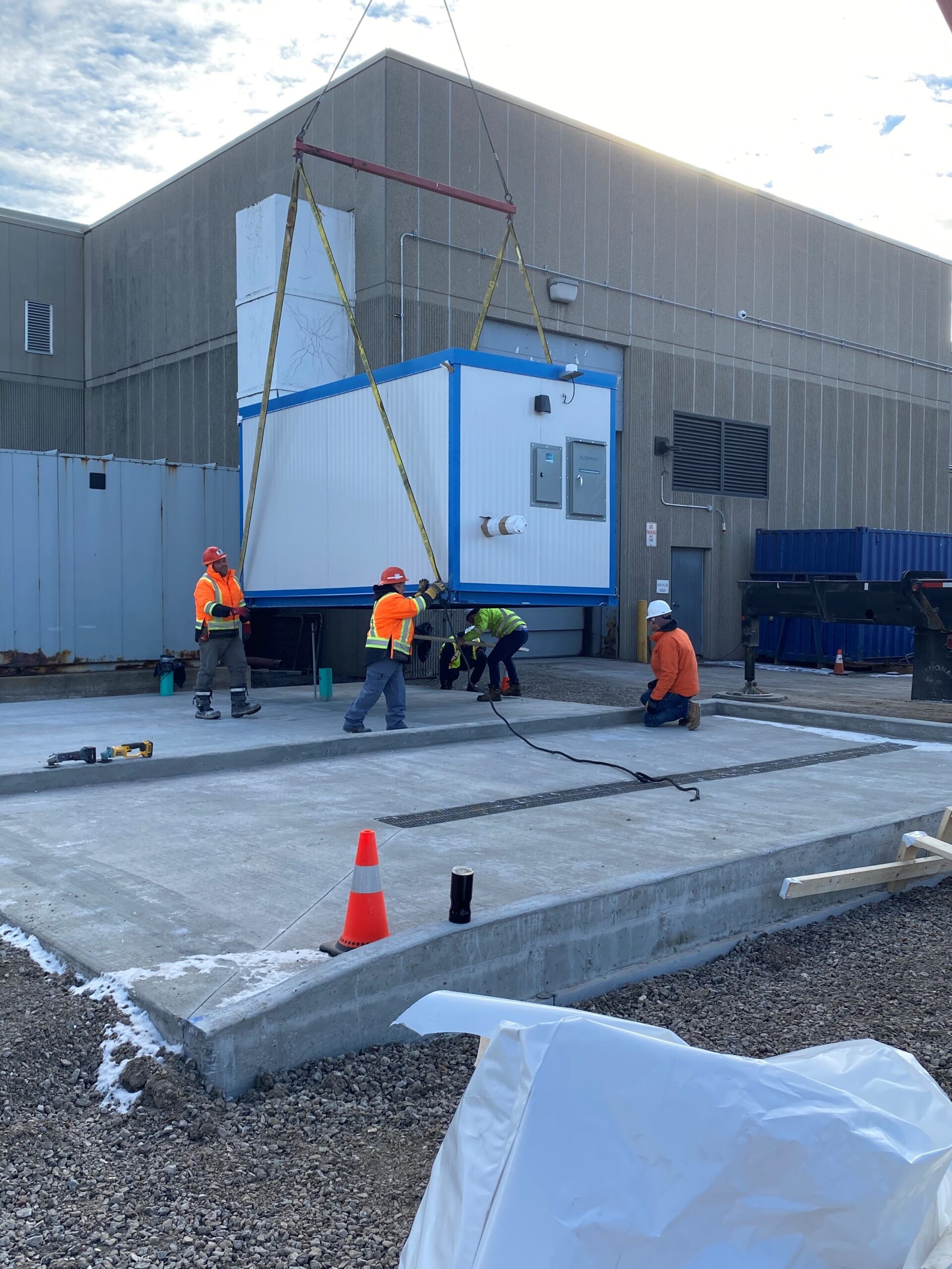 Municipalities, utilities, developers, and industrial operators must deliver reliable water & wastewater management systems faster, with tighter budgets and fewer available trades. At the same time, compliance expectations and reporting requirements keep rising. In that environment, the delivery model matters as much as the treatment process. That’s why modular water & wastewater plants, also known as prefabricated water & wastewater treatment, are becoming the smarter choice for many projects.